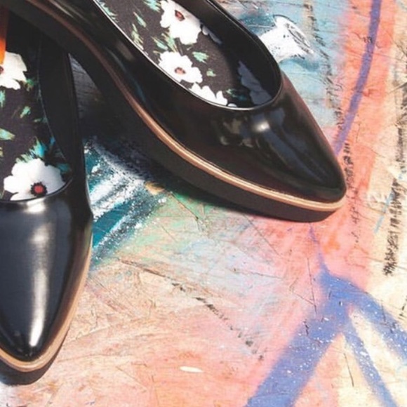 Black Boxed In Mary Jane Flats - Picture 4 of 4